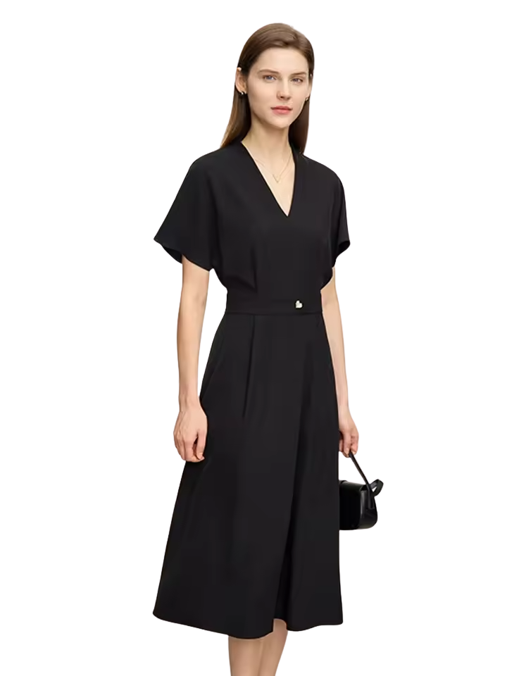 Chic Black Midi